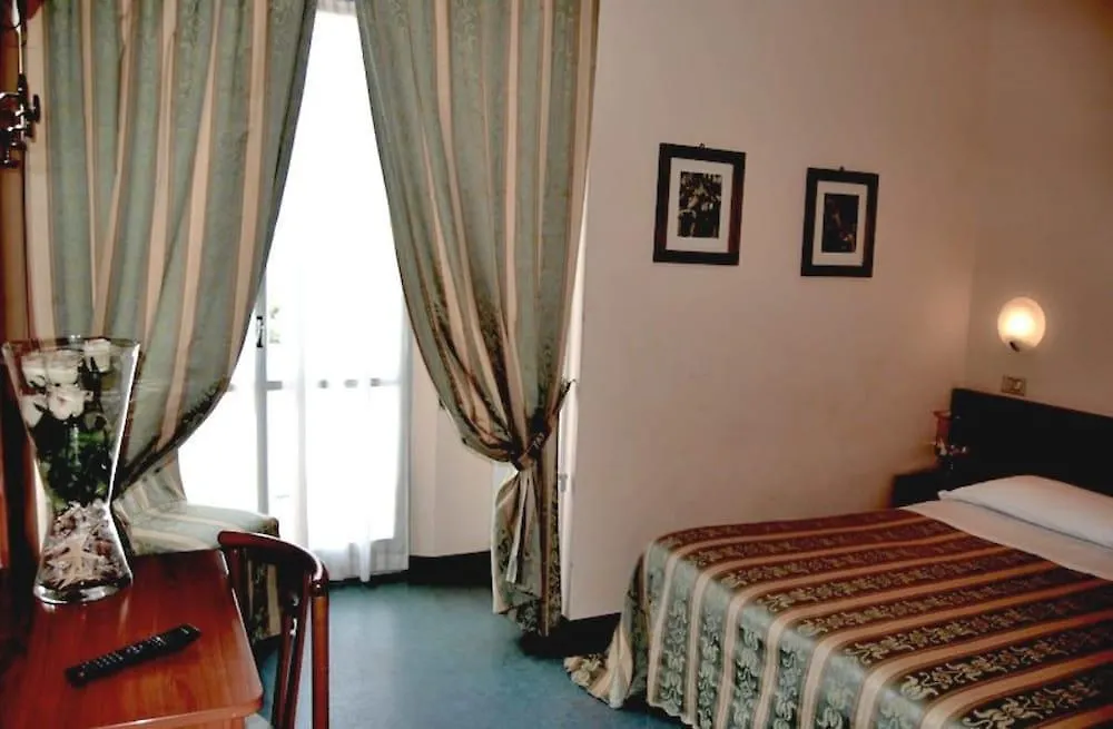 Hotel Acerboli Rimini 3*,